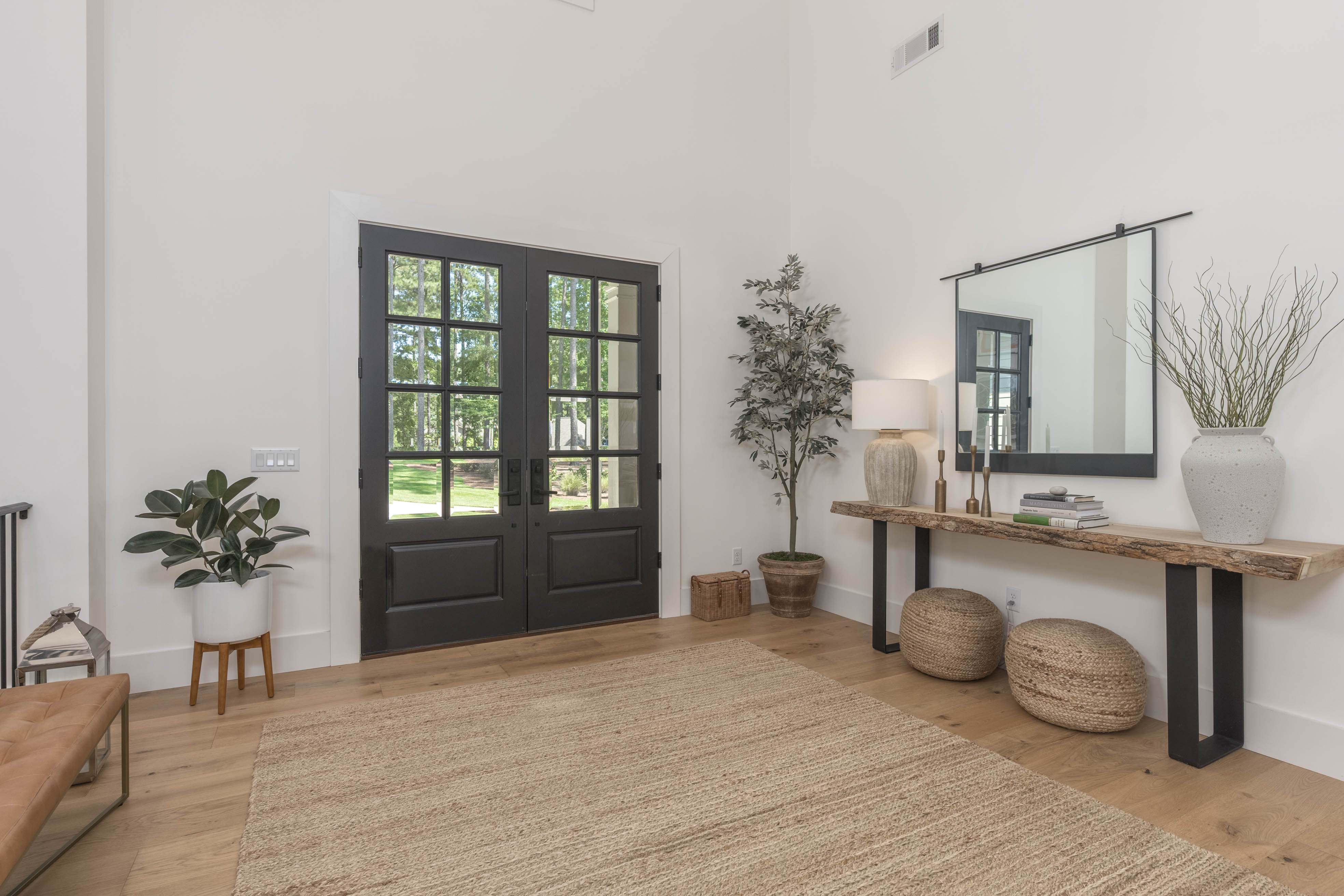 1041 Holt's Ferry image 7